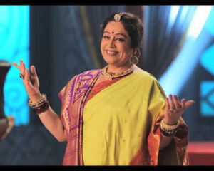 Sonam Kapoor promotes Khoobsurat at Mithibai college