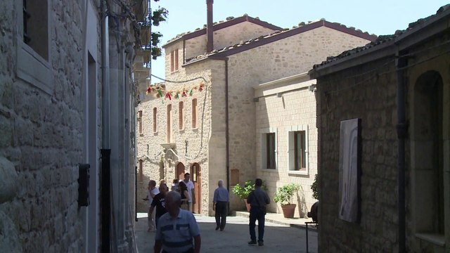 En Sicile, des acheteurs pour des maisons à 1 euro
