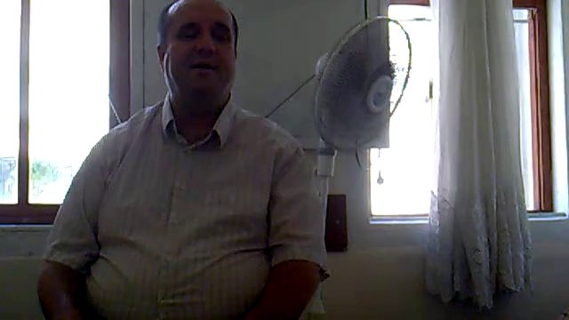 hiç bir şeyde gözüm yok sen yanımda ol yeter