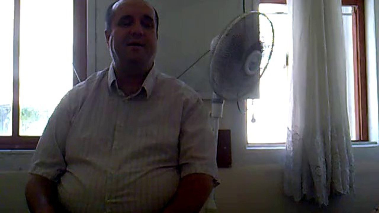 hiç bir şeyde gözüm yok sen yanımda ol yeter