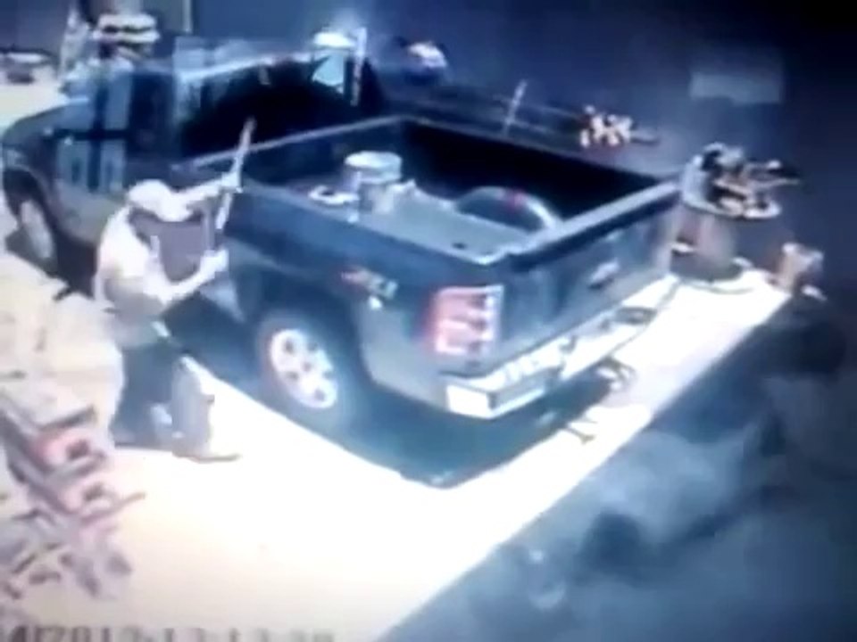 Truck Clean Up Fail ! - Fails World
