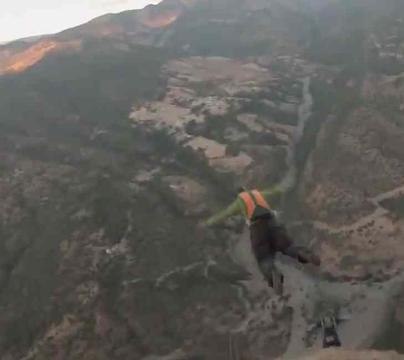BASE Jumping Landing into trees