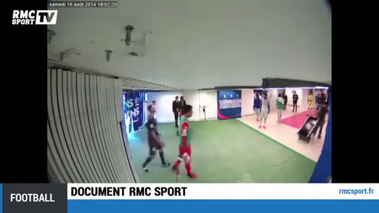 Brandao  Thiago Motta La testata nei Tunnel