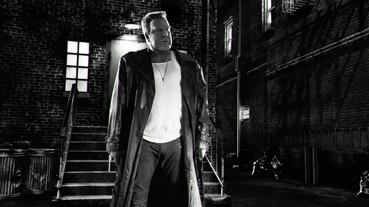 Sin City : A Dame To Kill For (2014) - Clip "Nancy, Marv & Bikers" [VO-HD]