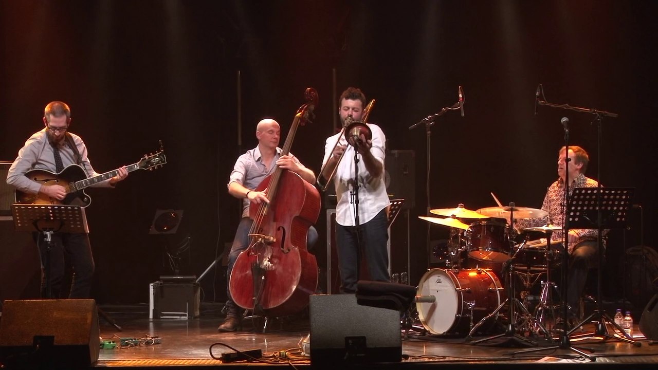 MAMELLES (Daniel ZIMMERMANN 4t " Bone Machine ")