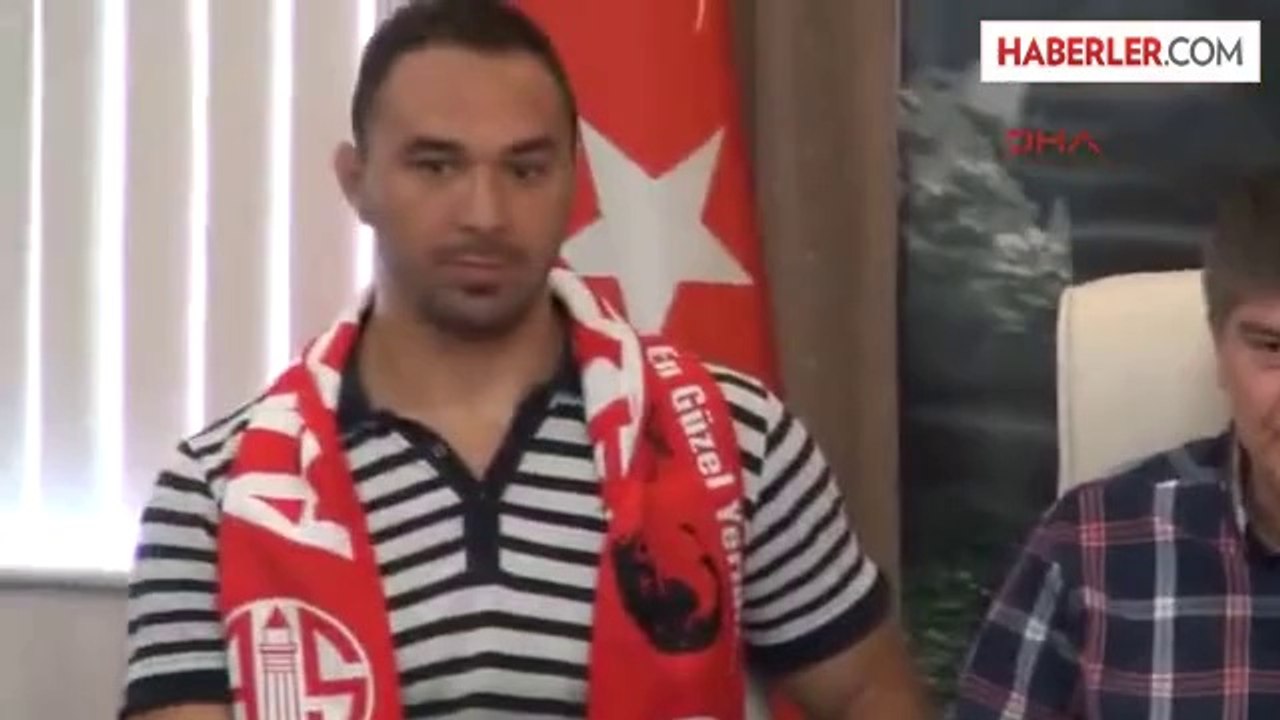 Ali Gürbüz, Antalya Büyükşehir ile Anlaştı