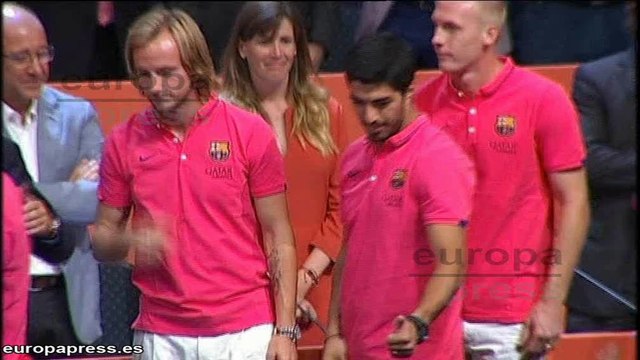El Barça presenta a las peñas los nuevos fichajes