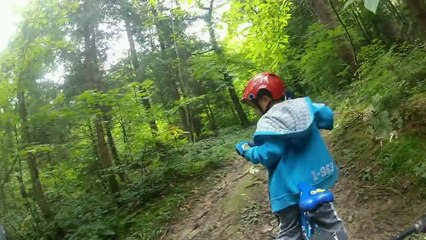 Vélo dans la Montage d'age