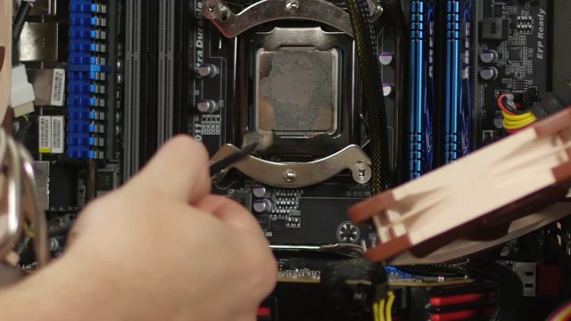 Noctua NH-L12 Tiny CPU Cooler