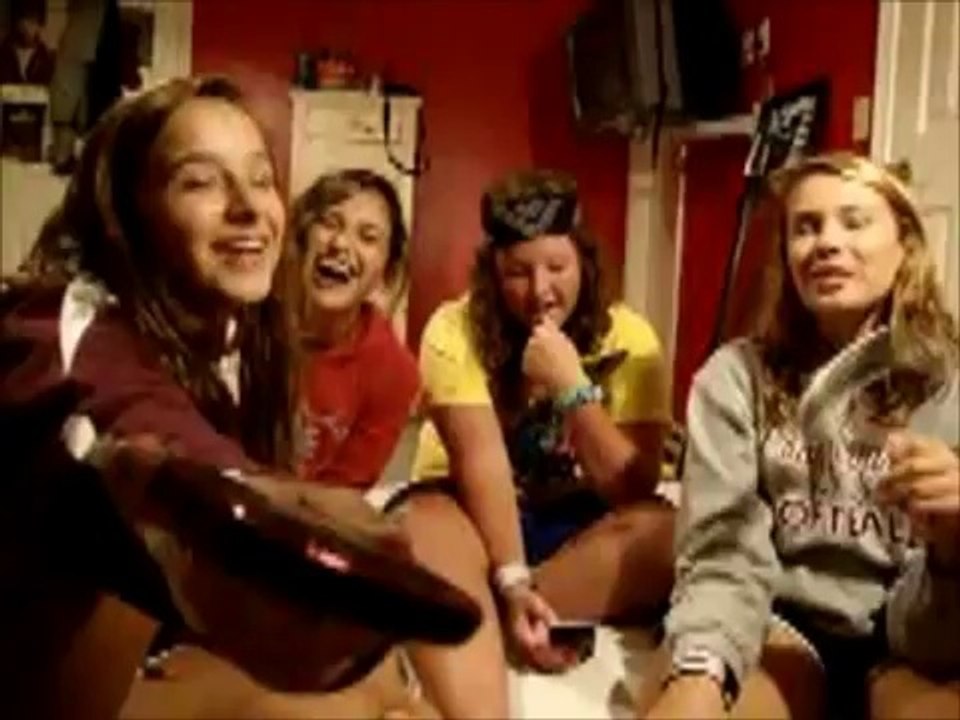 HARRY POTTER HARRY POTTER OOOOO.