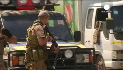 Poroshenko acusa a mercenarios de atacar una caravana de refugiados en Lugansk