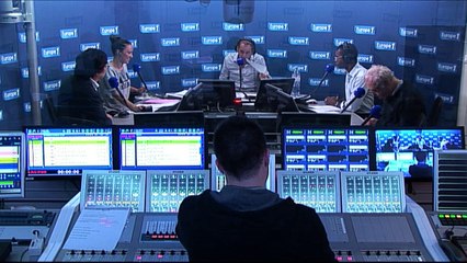 Placé : "J'achèterai et je lirai le livre de Cécile Duflot"