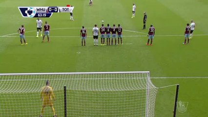Un streaker anglais tire un coup franc