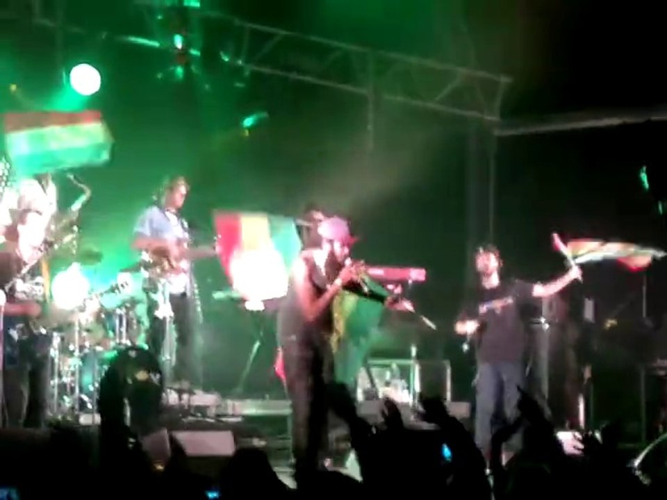 Yaniss Odua Feat Danakil - Rouge Jaune Vert - No Logo Festival - Fraisans - France 2014