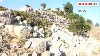 Çanakkale'de Antik Kent Köstebek Yuvasına Döndü