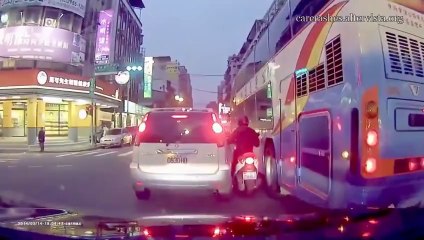 Driving in Asia (2) - Car Accidents Compilation 2014