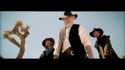 David Guetta - Lovers On The Sun (Official Video) ft Sam Martin