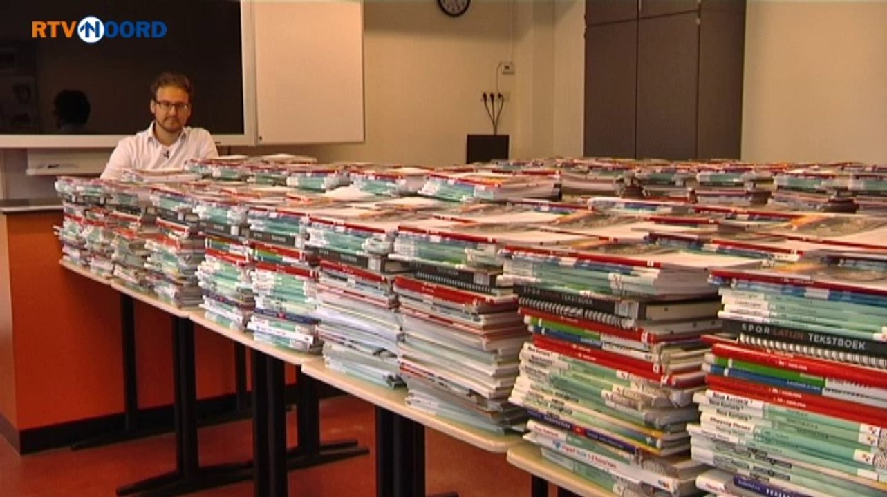 Groninger docenten schrijven eigen lesboek - RTV Noord