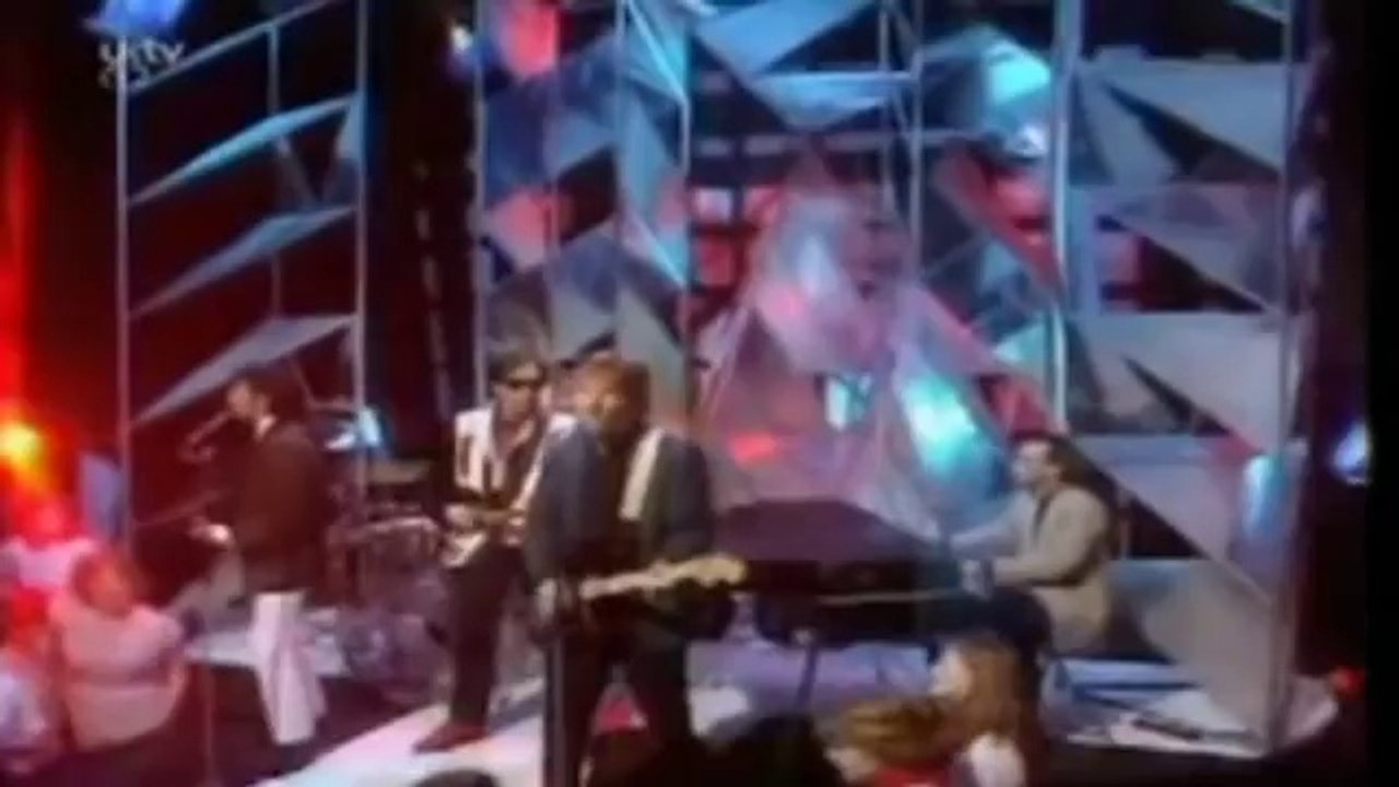 Squeeze - Is That Love (1981)