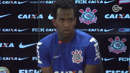 Zagueiro de Seleção! Gil mostra seriedade após convocação