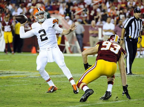 Browns not ready to pick between Manziel, Hoyer