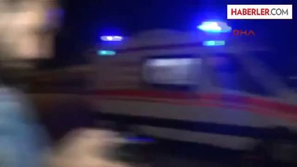 Bara Gittiği Arkadaşları Dövüp Sokağa Attı