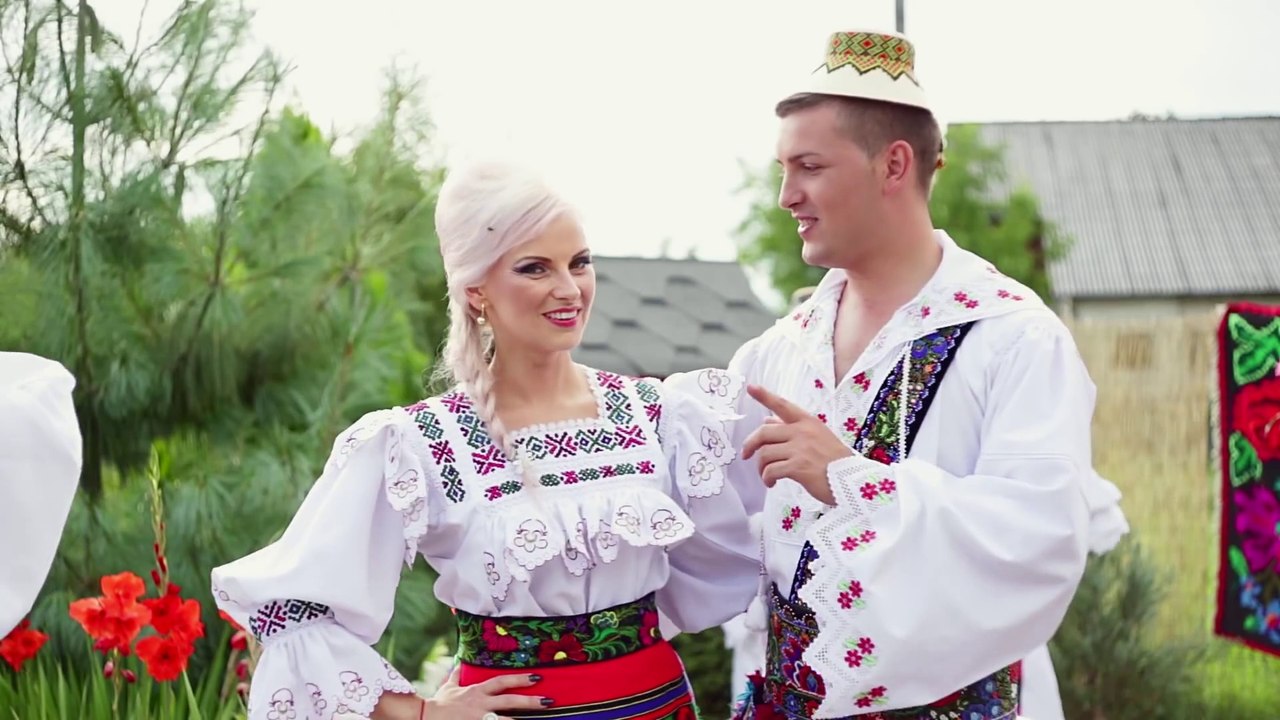 Lena Miclaus feat. Ionut Bledea - Cand vin sarbatorile 2014