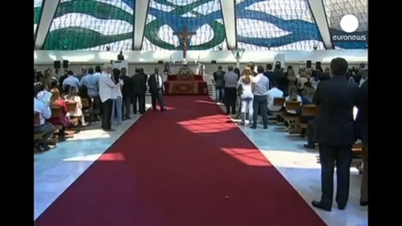 Brezilya Devlet Başkanlığı Seçimleri'nde Rousseff'in işi zor