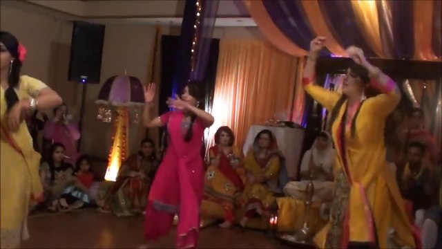 Girls Medley Dancing Mehndi Dance Video