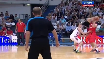 ça dégénère entre la Russie et la Suisse lors des éliminatoires de l'Eurobasket