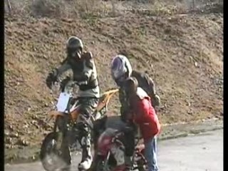 DIRT-BIKE VS MT4