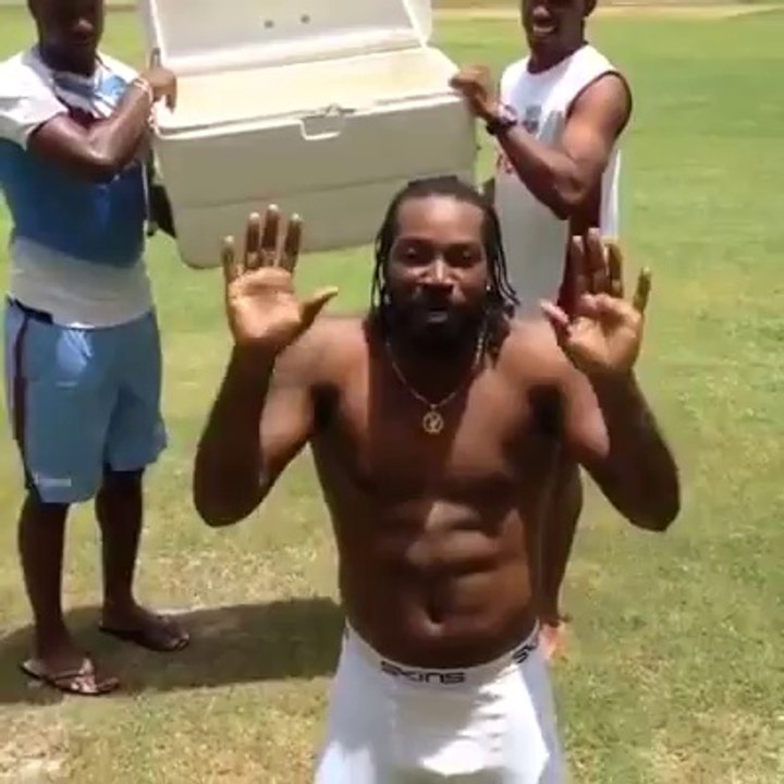 Chris Gayle taking the ice bucket challenge.