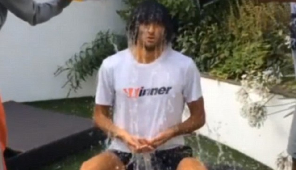 Marouane Fellaini Takes On The ALS 'Ice Bucket Challenge' ! Nominates David Moyes !