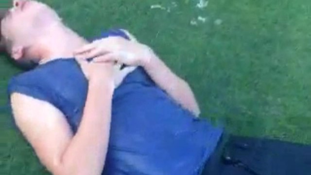 Brooklyn Beckham Takes On The ALS 'Ice Bucket Challenge' !!