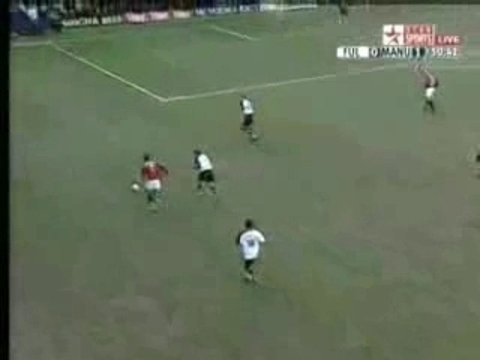 Ronaldinho vs. Cristiano Ronaldo