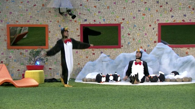 Pinguins cantam músicas infantis na geleira 15/02/14