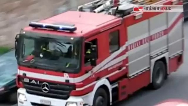 TGSRV19ago_san_giorgio_jonico_esplode_canna_fumaria.mp4 TG 19.08.14