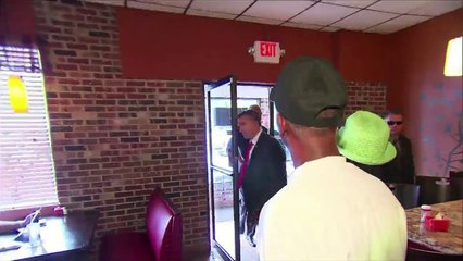 تظاهرة سلمية في فرغسن بعد اضطرابات على خلفية قتل شاب اسود