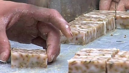 Renkli Dünyalar: Lübnan'da Sabun Yapımı