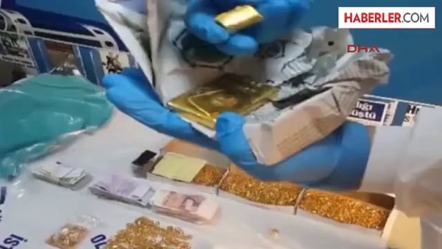 Polis Yelekli Gasp Çetesi Çökertildi