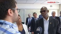 Güney Afrika'nın Filistin özel temsilcileri, Gazzeli yaralıları ziyaret etti -