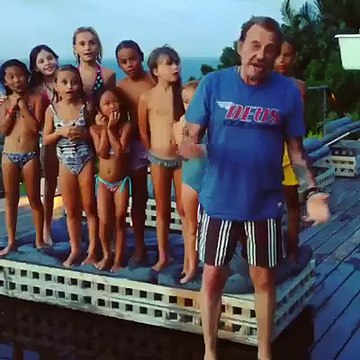 Johnny Hallyday _ Son Ice Bucket Challenge hilarant