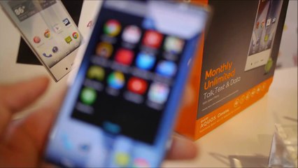 Sharp AQUOS Crystal hands-on