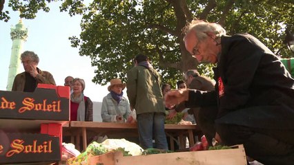 Fruits et légumes vendus à prix coûtant pour dénoncer les marges