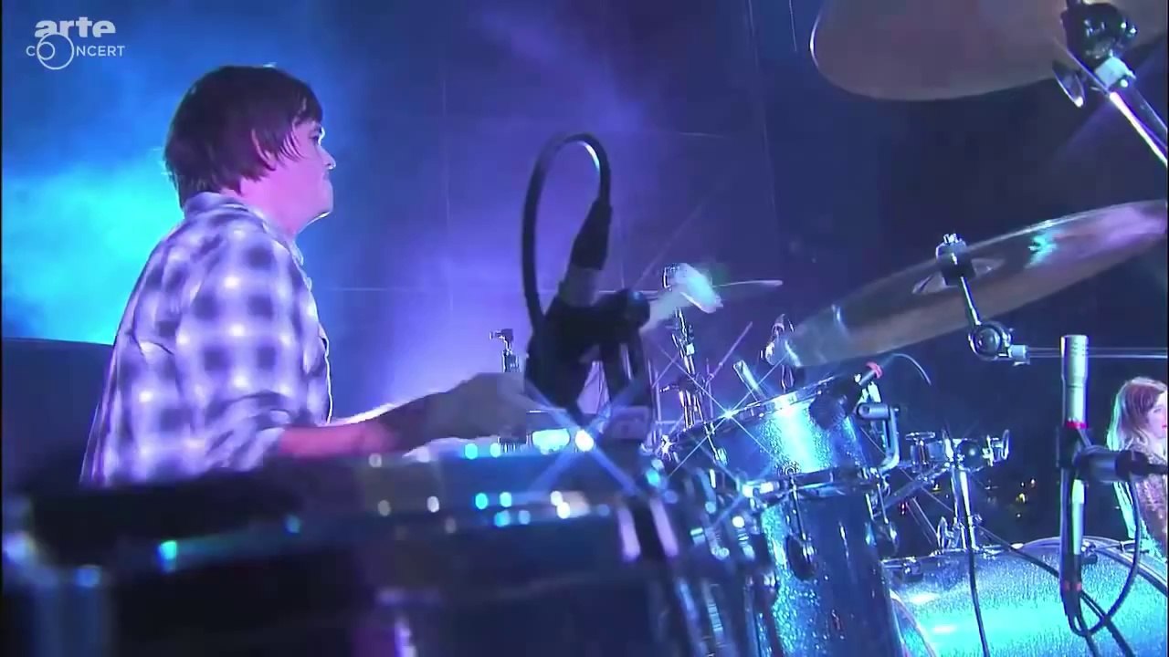 Slowdive - When The Sun Hits & Golden Hair- Live 2014 Pro Shot