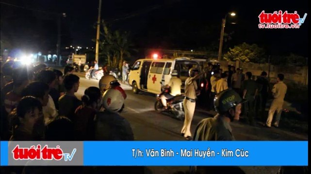 Chạy xe máy tông vào cột điện, hai người thương vong