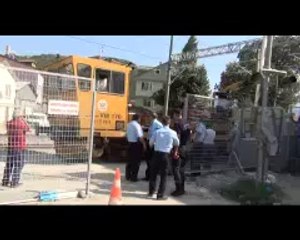 Ggeyve Alifuatpaşada hızlı treni raylara oturarak durdurdular - Geyvemedya