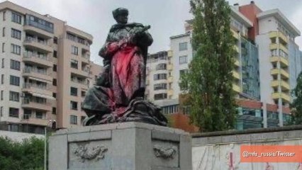 Russia Annoyed By Repeated Colorful Vandalism of Soviet Monuments in Bulgaria