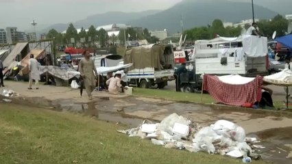 PTA or PTI kay karkun ka josh or walwalla bothat zayda hai   Islamabad Parliament House (21august 2014) (6)