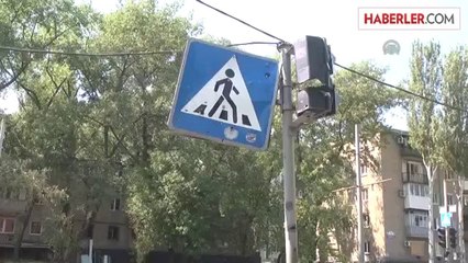 Top mermisi isabet eden Donetsk Müzesi kısmen yıkıldı-